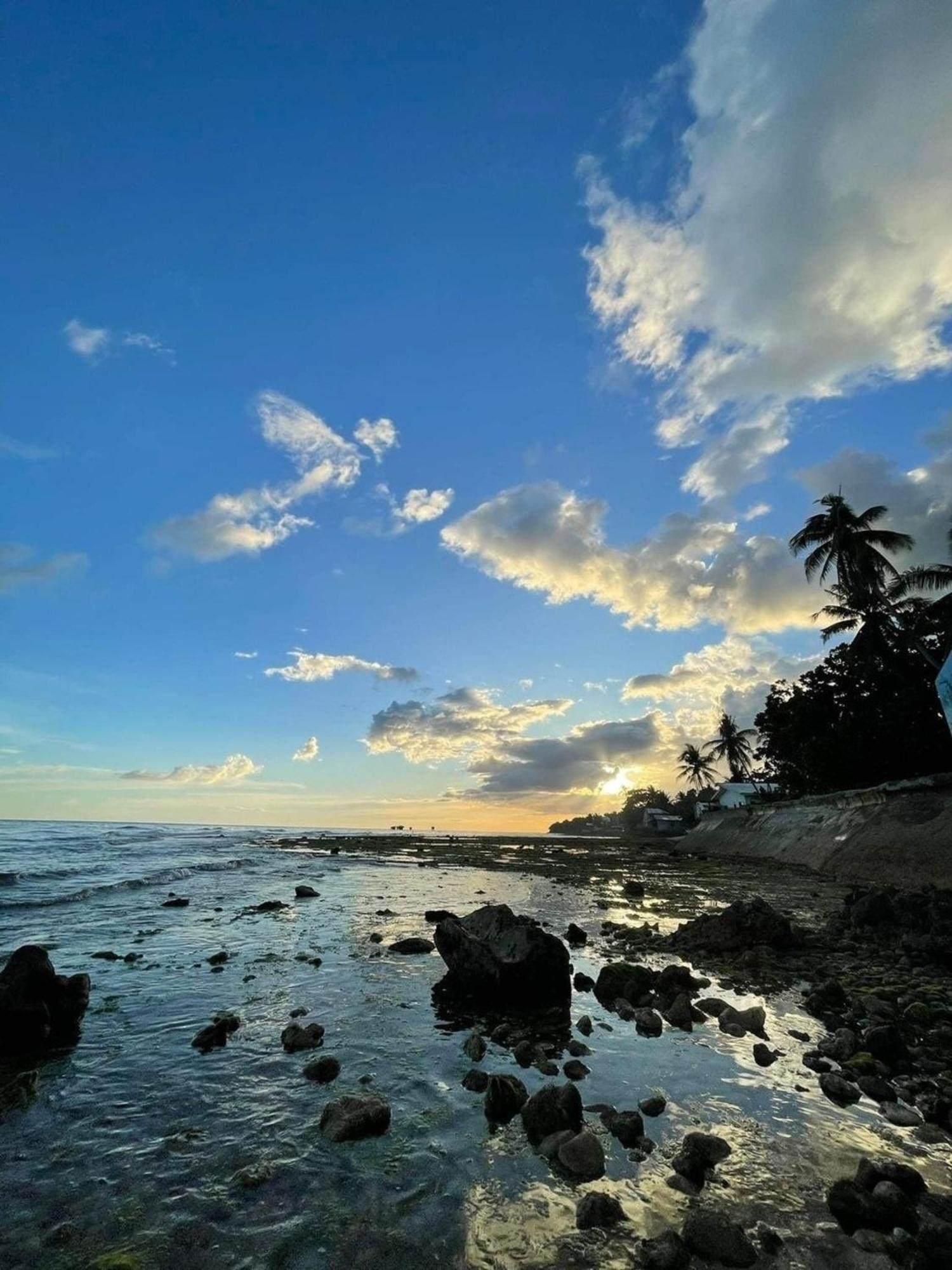 Spacious Seaview Studio In Lila, Bohol Hotel Kültér fotó